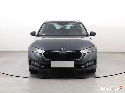 Szary Używany 2020 Skoda Octavia Kombi | 69 999 zł (Uczciwa cena)