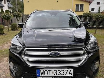 Czarny Używany 2017 Ford Escape SUV | 60 500 zł