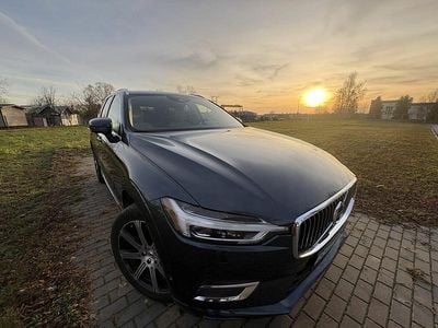 Niebieski Używany 2019 Volvo XC60 SUV | 121 500 zł (Uczciwa cena)