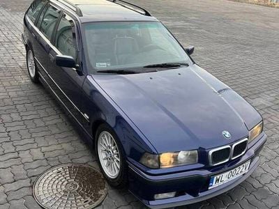 Używany BMW 328 Sport Line 1994 Granatowy Kombi