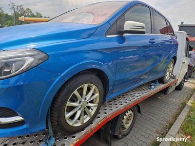 Używany 2018 Mercedes B250e Minivan | 30 000 zł