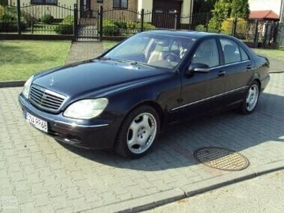 Czarny Używany 2000 Mercedes A220 Sedan/Limuzyna | 10 900 zł