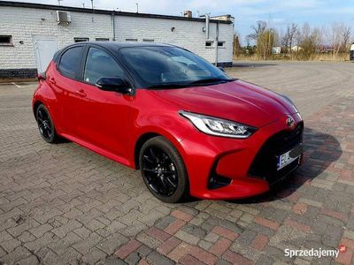 używany Toyota Yaris 4 Polska 2023 Rej 2022 prod. silnik 1.5 benzyna 125 KM