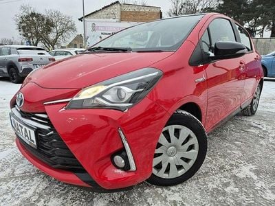 Czerwony Używany 2018 Toyota Yaris Hybrid Hatchback | 42 700 zł (Super Cena)