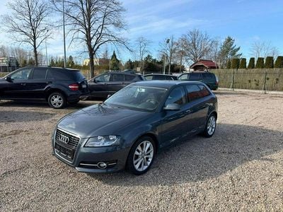 Używany Audi A3 Sportback 140 KM (102 kW) 2012 Niebieski (metalik) Hatchback