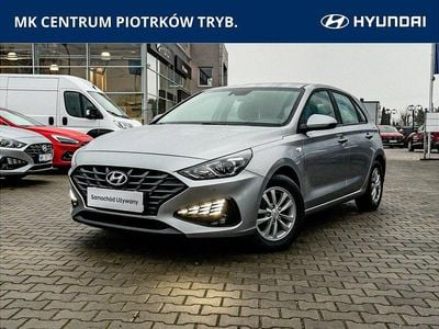 Srebrny (metalik) Używany 2022 Hyundai i30 Classic Hatchback | 54 900 zł (Uczciwa cena)