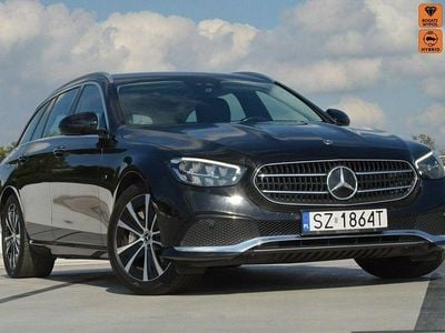 Czarny Używany 2020 Mercedes E300 Kombi | 131 900 zł