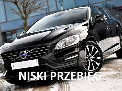 Czarny Używany 2018 Volvo V60 Kombi | 44 900 zł (Super Cena)