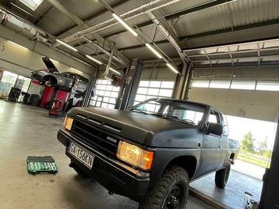 Czarny Używany 1988 Nissan PickUp Pickup | 18 499 zł