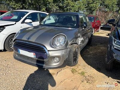 Szary Używany 2016 Mini Cooper Hatchback | 24 800 zł