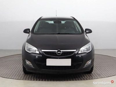Czarny Używany 2012 Opel Astra Kombi | 22 999 zł (Uczciwa cena)