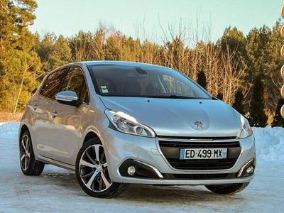Srebrny Używany 2016 Peugeot 208 Hatchback | 25 900 zł (Dobra cena)