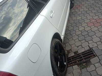 Używany Volvo V70 2010 Biały Kombi