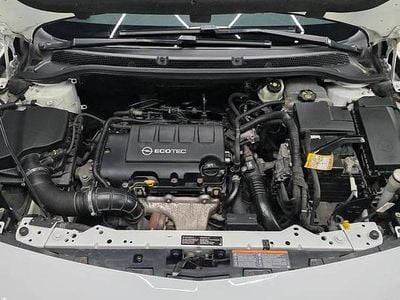 Używany Opel Astra 2011 Biały Hatchback