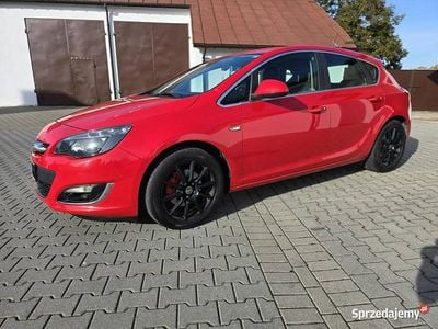 Używany Opel Astra OPC 110 KM (80 kW) 2013 Czerwony (metalik) Hatchback