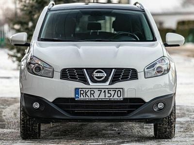 Biały Używany 2010 Nissan Qashqai SUV | 28 900 zł (Dość drogi)