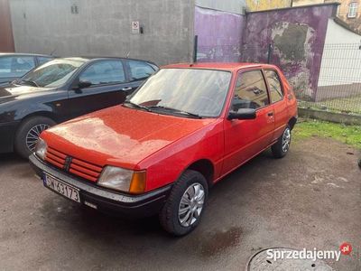 Peugeot 205