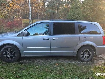 Używany 2014 Chrysler Town & Country Minivan | 35 000 zł (Dobra cena)