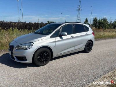 BMW 218