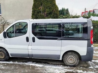 Biały Używany 2012 Renault Trafic Minivan | 23 000 zł (Super Cena)