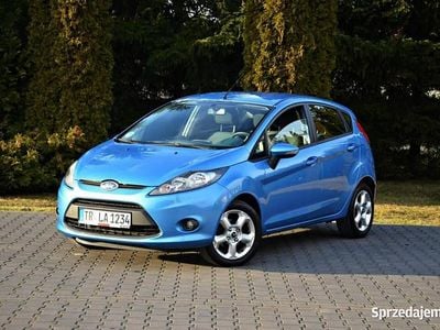 Niebieski Używany 2009 Ford Fiesta Hatchback | 18 900 zł (Uczciwa cena)
