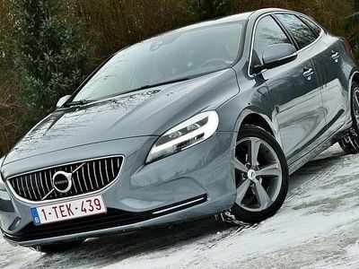 Używany Volvo V40 Inscription 120 KM (88 kW) 2016 Szary Hatchback
