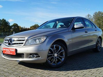 Złoty (metalik) Używany 2007 Mercedes C320 Sedan/Limuzyna | 21 900 zł