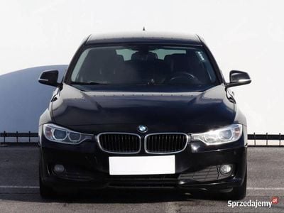 Używany BMW 318 143 KM (105 kW) 2013 Czarny Kombi