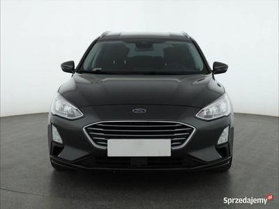 Szary Używany 2018 Ford Focus Kombi | 37 999 zł (Uczciwa cena)