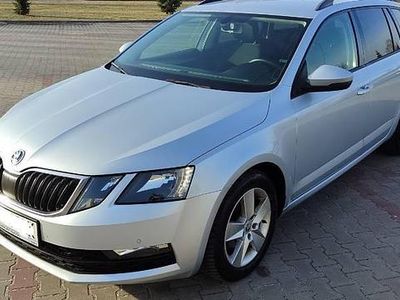 Używany Skoda Octavia 2019 Srebrny Kombi