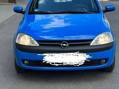 Używany Opel Corsa 75 KM (55 kW) 2002 Niebieski Sedan/Limuzyna