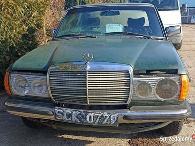 Używany Mercedes 240 1979