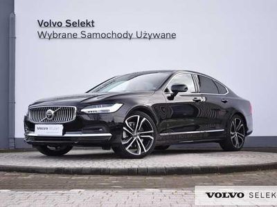 Używany Volvo S90 250 KM (183 kW) 2024 Czarny Sedan/Limuzyna