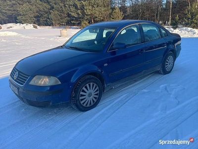 Niebieski Używany 2001 VW Passat Sedan/Limuzyna | 4300 zł (Dość drogi)