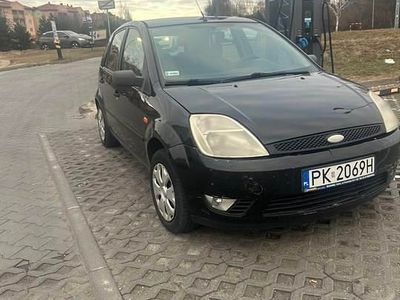 Czarny Używany 2002 Ford Fiesta Hatchback | 3699 zł (Dość drogi)