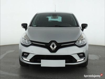 Używany Renault Clio IV 118 KM (86 kW) 2017 Srebrny Hatchback