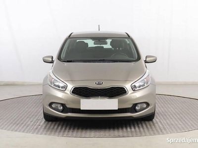 Beżowy Używany 2012 Kia Ceed Hatchback | 32 999 zł (Dość drogi)