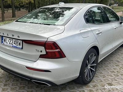 Używany Volvo S60 Momentum 2021 Szary Sedan/Limuzyna