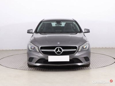 Mercedes CLA200