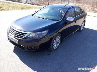Używany Renault Latitude 2010 Czarny Sedan/Limuzyna