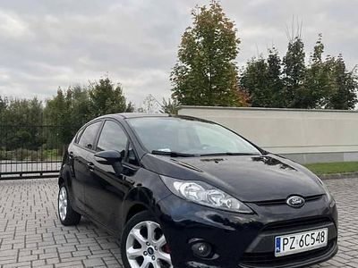 Czarny Używany 2012 Ford Fiesta Hatchback | 16 900 zł (Uczciwa cena)