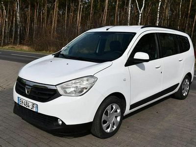 Biały Używany 2013 Dacia Lodgy Minivan | 17 000 zł