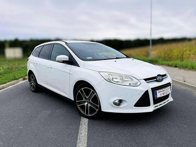 Biały Używany 2011 Ford Focus Kombi | 12 000 zł (Drogi)