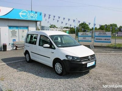 Używany VW Caddy 84 KM (61 kW) 2016 Biały Minivan