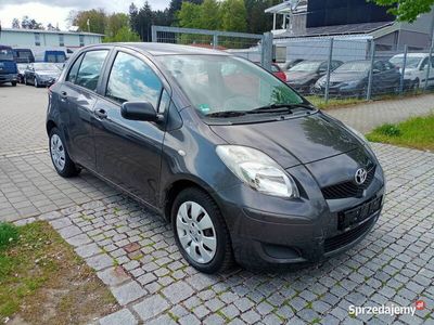 używany Toyota Yaris 1,0, klima