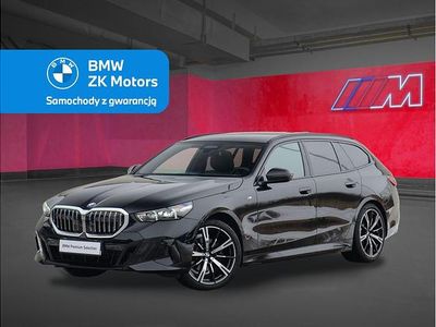 Czarny szafir metalizowany Używany 2024 BMW 520 Comfort Edition Kombi | 289 900 zł