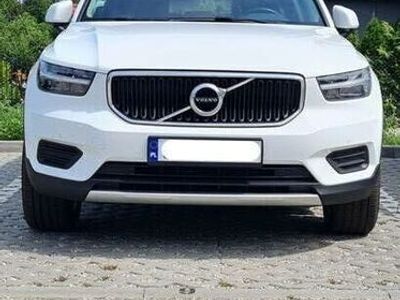 Biały Używany 2020 Volvo XC40 SUV | 110 000 zł (Dość drogi)