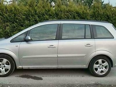 używany Opel Zafira