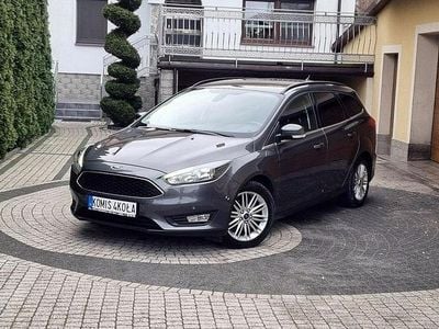 Szary (metalik) Używany 2018 Ford Focus Kombi | 36 900 zł (Super Cena)
