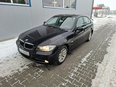 Używany BMW 320 150 KM (110 kW) 2007 Czarny Sedan/Limuzyna